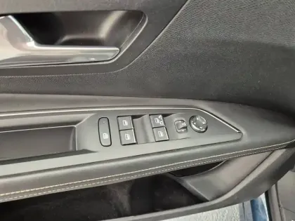 Photo 21 Peugeot 3008 Gén. II Ph2 NG GT 5