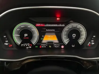 Photo 76 Audi Q3  45 TFSIe 245 ch S tronic 6