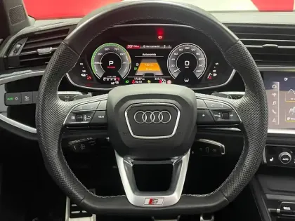 Photo 71 Audi Q3  45 TFSIe 245 ch S tronic 6