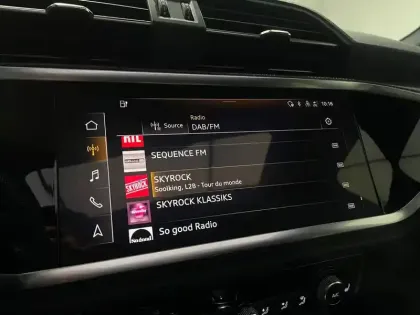 Photo 86 Audi Q3  45 TFSIe 245 ch S tronic 6