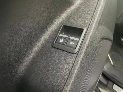 Photo 65 Audi Q3  45 TFSIe 245 ch S tronic 6