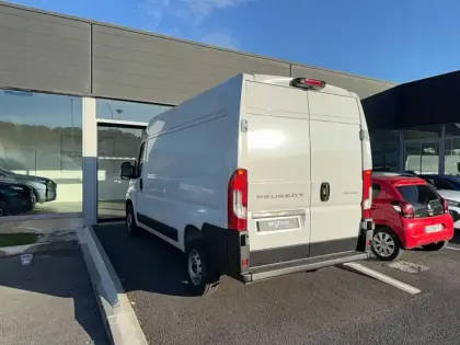 Photo 17 Peugeot Boxer  FGN 3.0 T L2H2 120 S&S BVM6