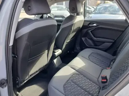 Photo 35 Audi A1  Sportback 30 TFSI 116 ch S tronic 7