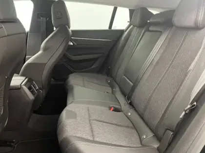 Photo 14 Peugeot 508  SW Hybrid 225 e-EAT8