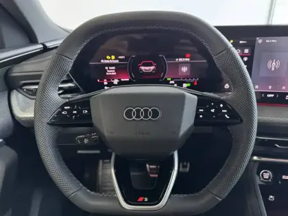 Photo 27 Audi Q5  Sportback e-hybrid 299 ch S tronic 7 Quattro