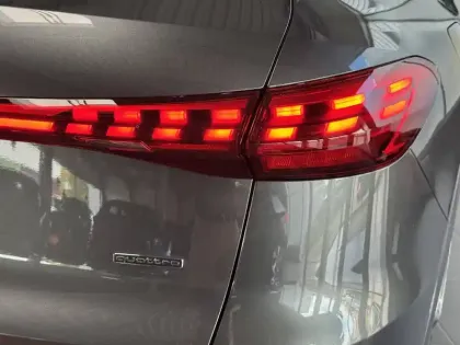 Photo 30 Audi Q5  Sportback e-hybrid 299 ch S tronic 7 Quattro