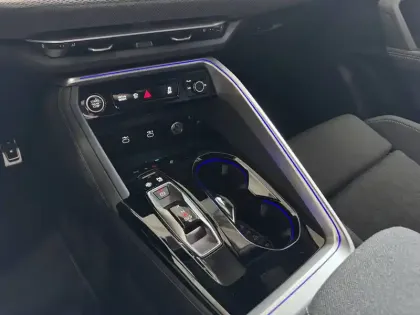 Photo 17 Audi Q5  Sportback e-hybrid 299 ch S tronic 7 Quattro