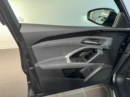 Photo 9 Audi Q5  Sportback e-hybrid 299 ch S tronic 7 Quattro