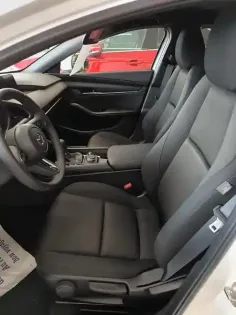 Photo 8 Mazda Mazda3 Gén. IV Ph1 Prime Line 5