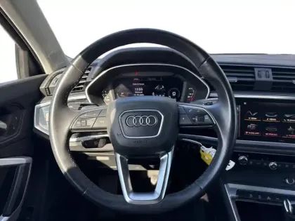 Photo 38 Audi Q3  35 TFSI 150 ch S tronic 7