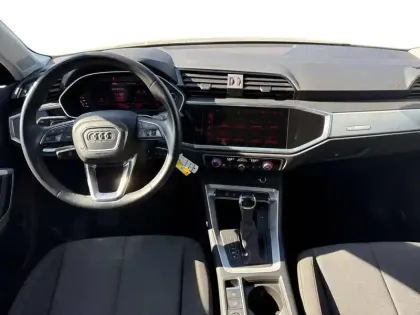 Photo 33 Audi Q3  35 TFSI 150 ch S tronic 7