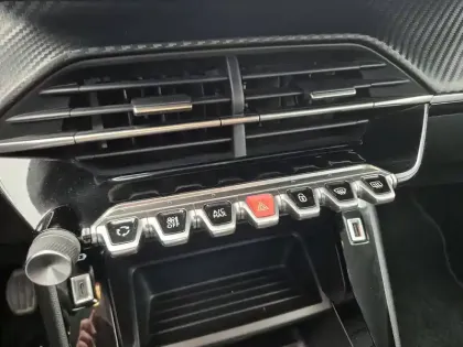 Photo 14 Peugeot 208  BLUEHDI 100 S&S BVM6