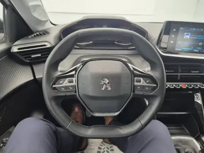 Photo 15 Peugeot 208  BLUEHDI 100 S&S BVM6