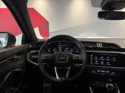 Photo 11 Audi Q3  Sportback 35 TFSI 150 ch S tronic 7