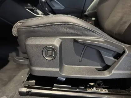 Photo 18 Audi Q3  Sportback 35 TFSI 150 ch S tronic 7