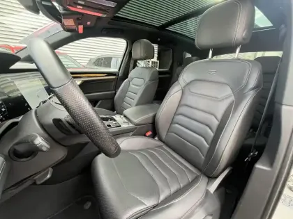 Photo 7 Volkswagen Touareg  3.0 TSI eHybrid 462 ch Tiptronic 8 4Motion