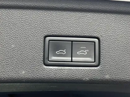 Photo 27 Volkswagen Touareg  3.0 TSI eHybrid 462 ch Tiptronic 8 4Motion