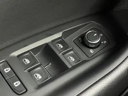 Photo 29 Volkswagen Touareg  3.0 TSI eHybrid 462 ch Tiptronic 8 4Motion