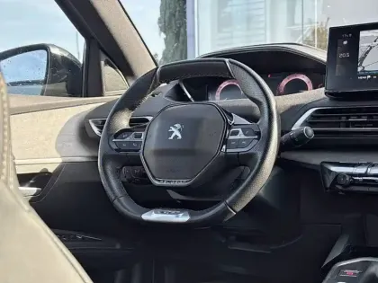 Photo 8 Peugeot 3008  Puretech 130ch S&S BVM6