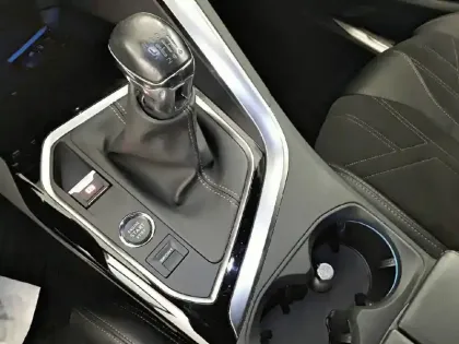 Photo 33 Peugeot 3008  Puretech 130ch S&S BVM6