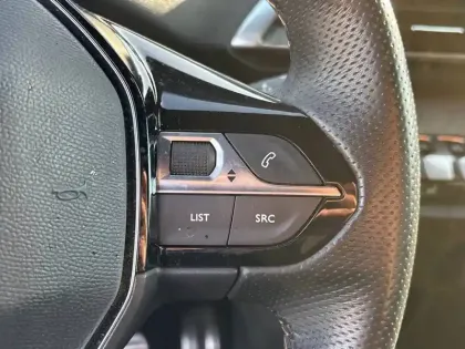 Photo 18 Peugeot 3008  Puretech 130ch S&S BVM6