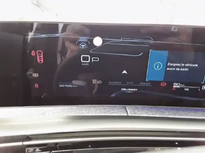 Photo 29 Peugeot 5008  Hybrid 136 e-DCS6