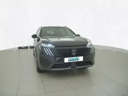 Photo 21 Peugeot 5008  Hybrid 136 e-DCS6