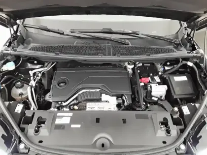 Photo 19 Peugeot 5008  Hybrid 136 e-DCS6