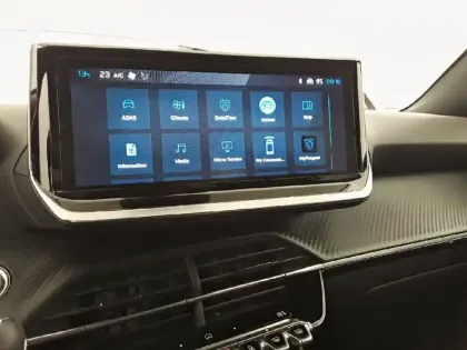 Photo 18 Peugeot 2008  Hybrid 145 e-DCS6