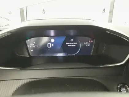 Photo 9 Peugeot 2008  Hybrid 145 e-DCS6