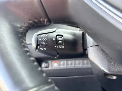 Photo 19 Peugeot 2008  PureTech 100 S&S BVM6