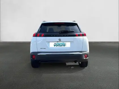 Photo 4 Peugeot 2008  PureTech 100 S&S BVM6