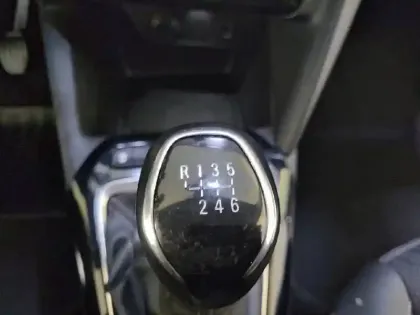 Photo 13 Opel Corsa  1.2 Turbo 100 ch BVM6