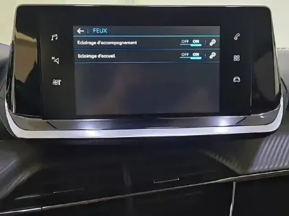 Photo 15 Peugeot 2008  BlueHDi 130 S&S EAT8