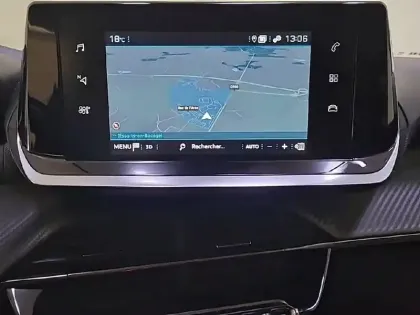 Photo 26 Peugeot 2008  BlueHDi 130 S&S EAT8