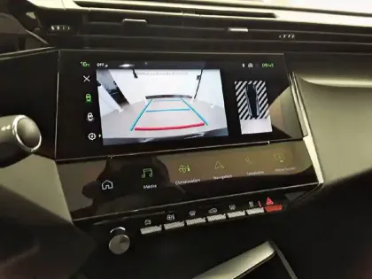 Photo 17 Peugeot 308  SW PureTech 130ch S&S EAT8