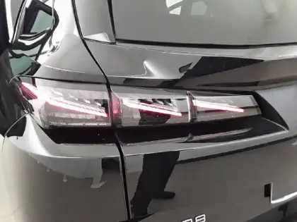 Photo 16 Peugeot 308  SW PureTech 130ch S&S EAT8