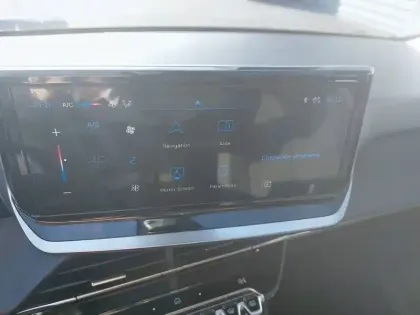 Photo 41 Peugeot 208  PureTech 75 S&S BVM5