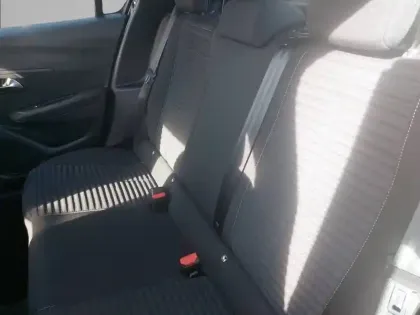 Photo 38 Peugeot 208  PureTech 75 S&S BVM5