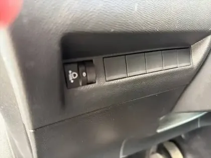 Photo 17 Peugeot 208  PureTech 75 S&S BVM5