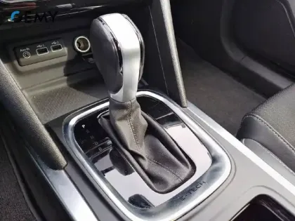 Photo 6 Renault Megane Mégane IV Estate PHEV 160