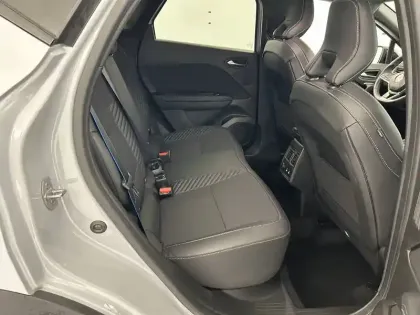 Photo 39 Renault Captur  E-Tech full hybrid 145 ch