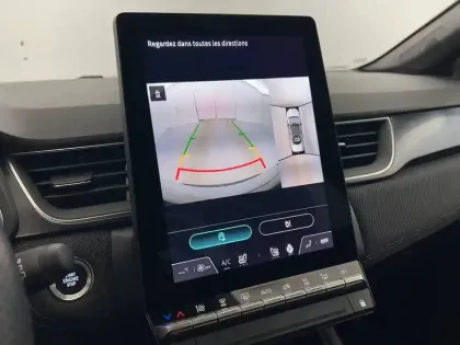 Photo 43 Renault Captur  E-Tech full hybrid 145 ch