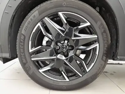 Photo 32 Peugeot 3008  Hybrid 145 e-DCS6
