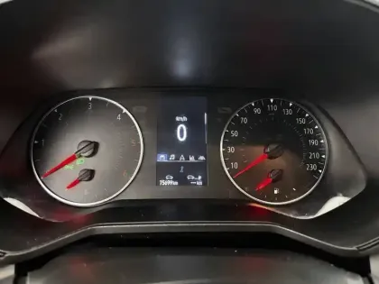 Photo 16 Renault Clio  Blue dCi 100