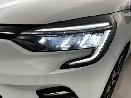 Photo 20 Renault Clio  Blue dCi 100