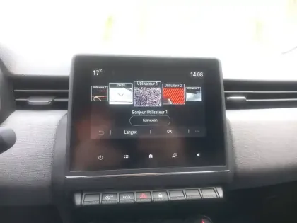 Photo 27 Renault Clio Gén. V (BJA) Ph2 Evolution 5