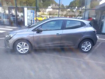 Photo 17 Renault Clio Gén. V (BJA) Ph2 Evolution 5