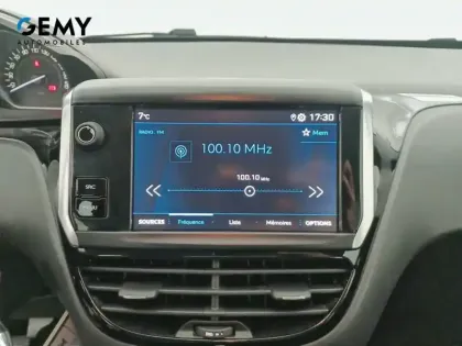 Photo 30 Peugeot 208  AFFAIRE BLUEHDI 100 S&S BVM5