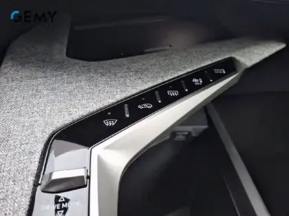 Photo 17 Peugeot 3008  Hybrid 145 e-DCS6